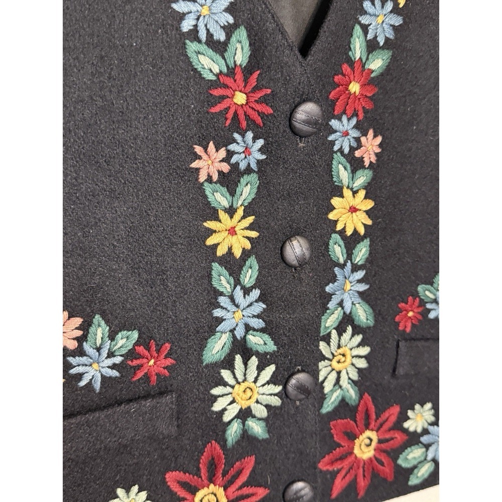 Vintage Paul Harris Floral Embroidered Black Wool Vest Womens Small Grandma Core - Picture 4 of 6